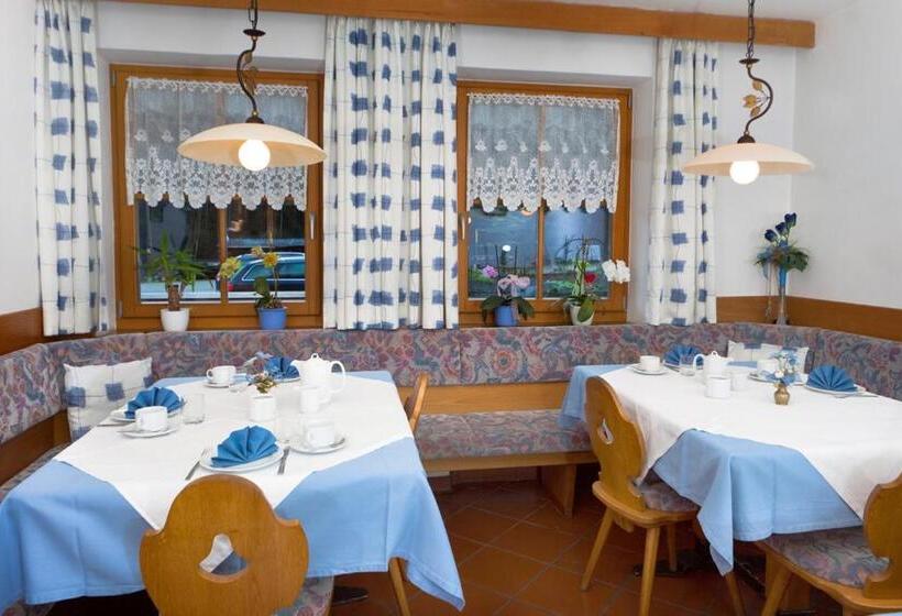 צימר Garni Bergland