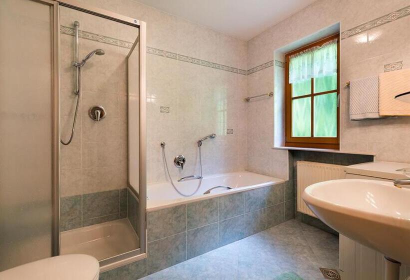 צימר Garni Bergland