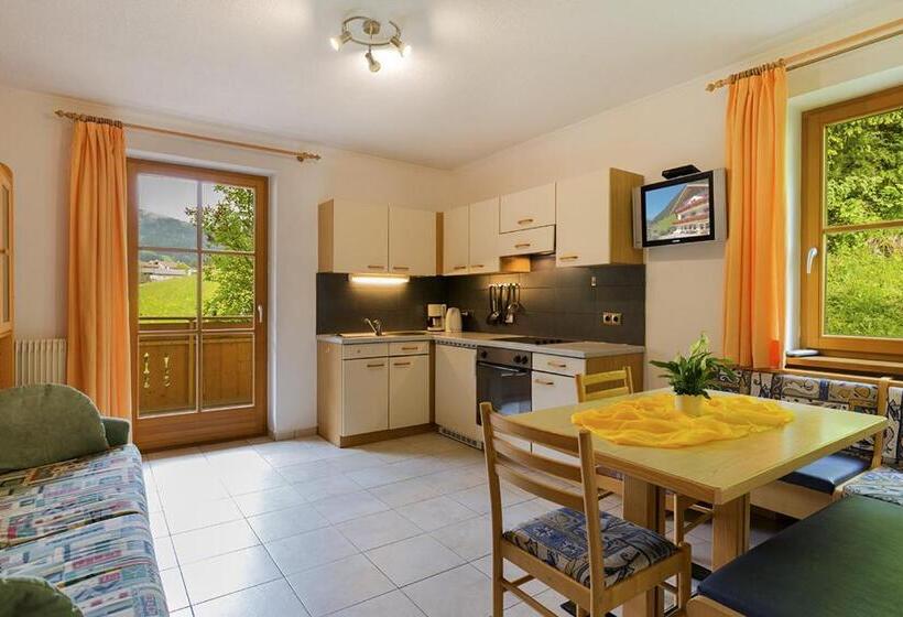 مبيت وإفطار Garni Bergland