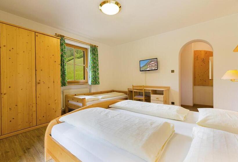 צימר Garni Bergland