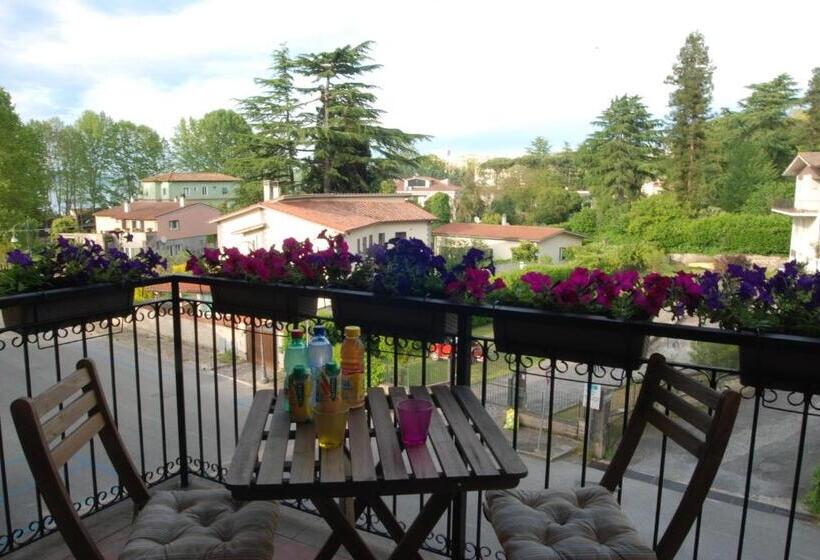 ベッドアンドブレックファースト La Cannella