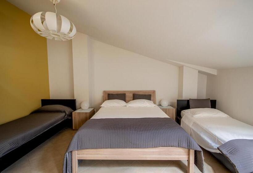 مبيت وإفطار La Scivola Rooms