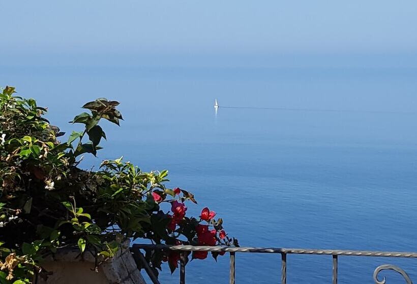 Bed and Breakfast La Suite Del Faro