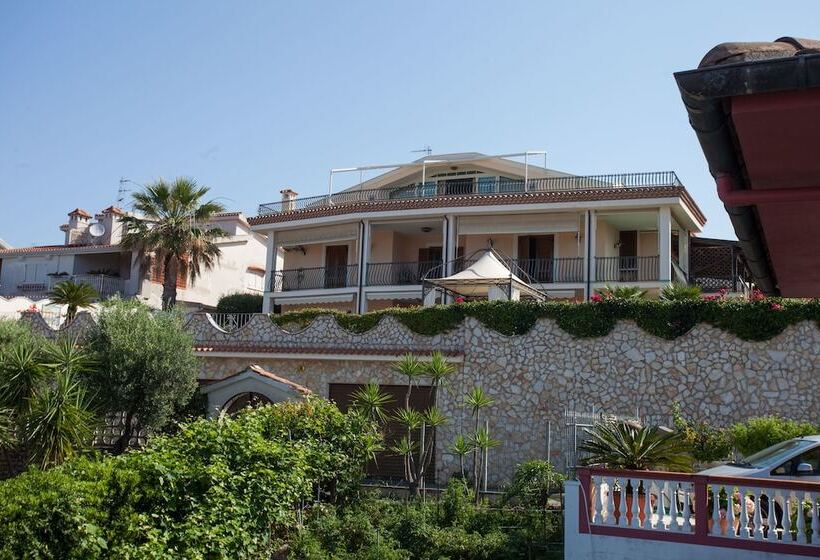 Bed and Breakfast La Suite Del Faro
