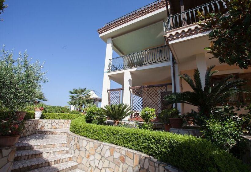 Bed and Breakfast La Suite Del Faro