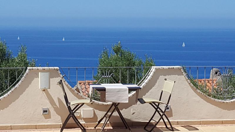 Bed and Breakfast La Suite Del Faro