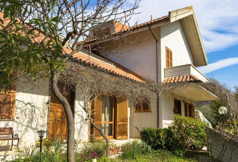 مبيت وإفطار Le Monachette