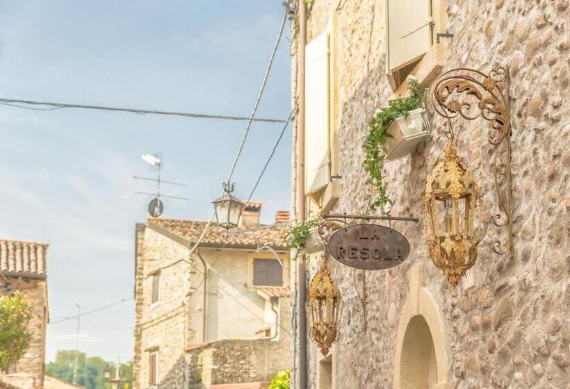 ベッドアンドブレックファースト Maison Resola   Rooms & Breakfast