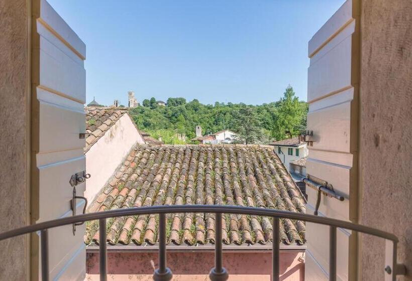 ベッドアンドブレックファースト Maison Resola   Rooms & Breakfast