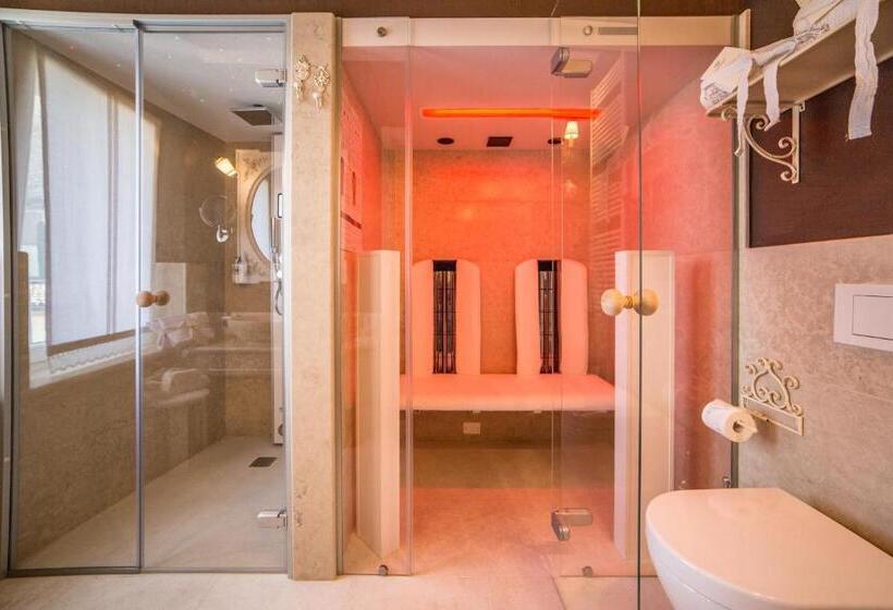 ベッドアンドブレックファースト Maison Resola   Rooms & Breakfast