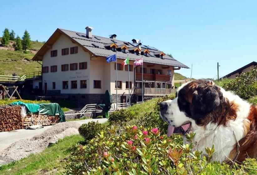 ベッドアンドブレックファースト Rifugio Capanna Passo Valles