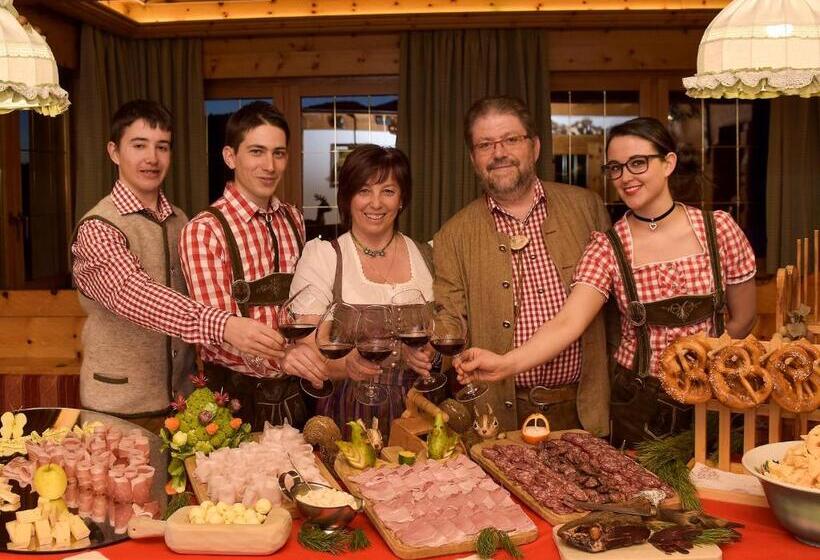 ベッドアンドブレックファースト Rifugio Capanna Passo Valles