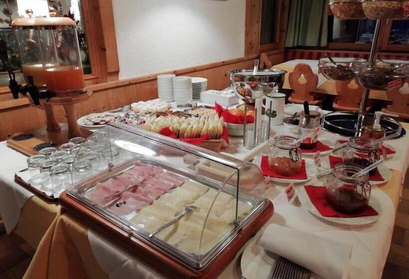 ベッドアンドブレックファースト Rifugio Capanna Passo Valles