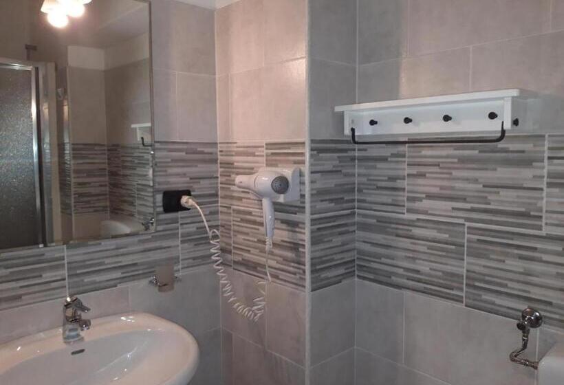 مبيت وإفطار Sabrina Airport