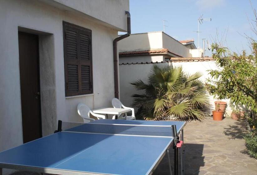 مبيت وإفطار Sabrina Airport