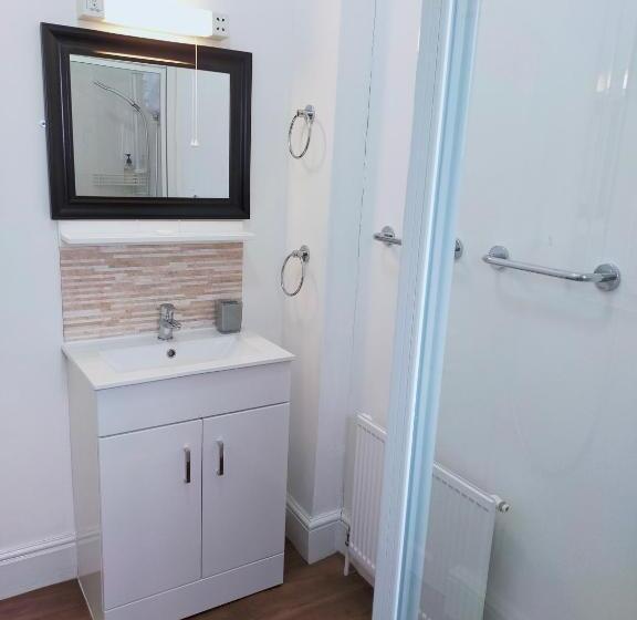 צימר The Groveside Guest House