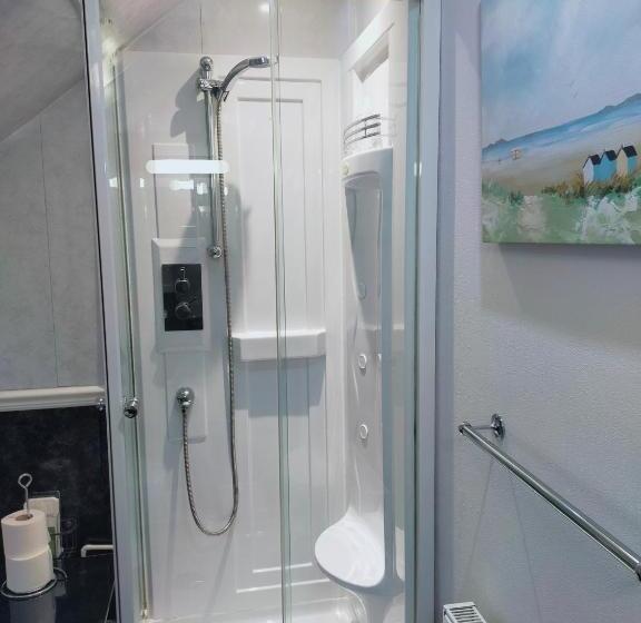 צימר The Groveside Guest House