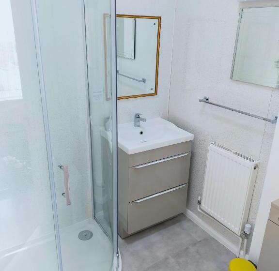 צימר The Groveside Guest House