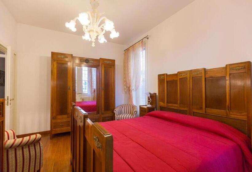 住宿加早餐  Villa Bellini Room&breakfast