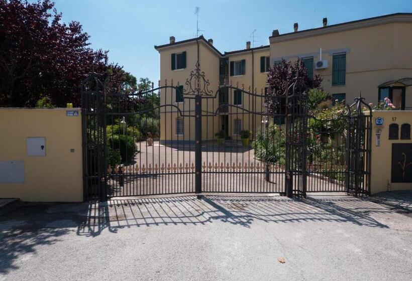 住宿加早餐  Villa Bellini Room&breakfast