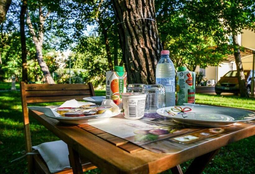 住宿加早餐  Villa Bellini Room&breakfast