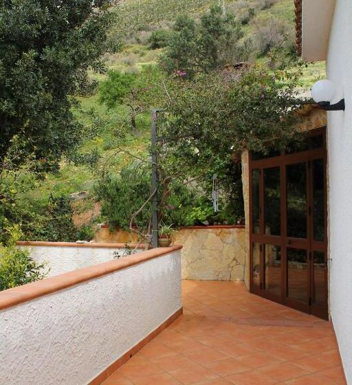 ベッドアンドブレックファースト Villa Verdesca