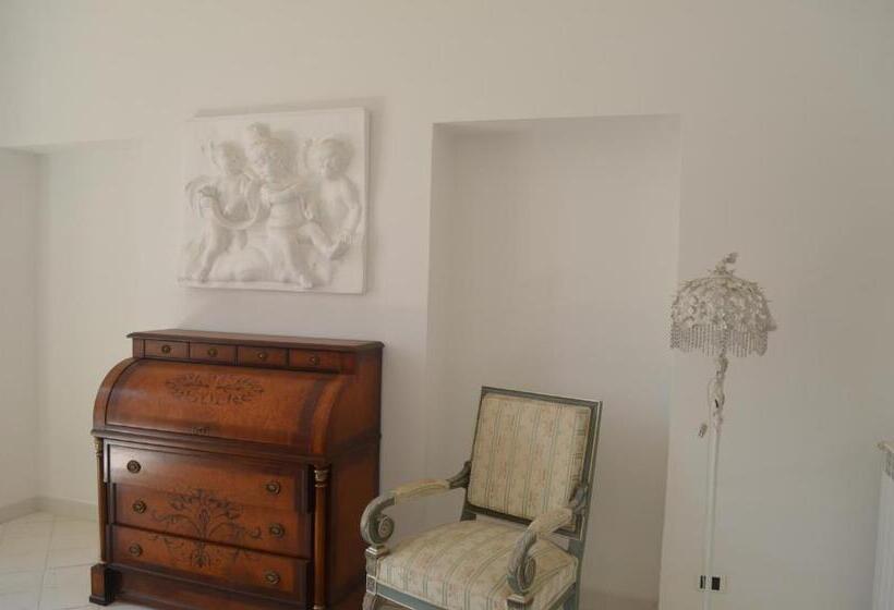 ベッドアンドブレックファースト Villacore Capri