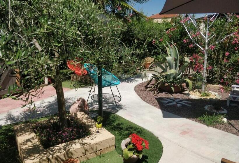 Caicai Bed And Breakfast