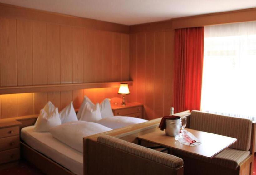 فندق Albergo Alisander