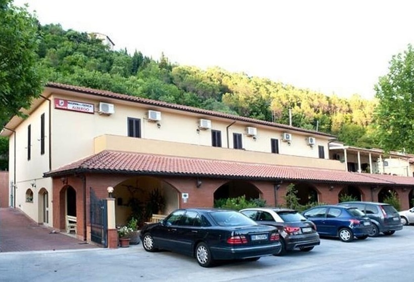 Отель Albergo Magrini Della Genga