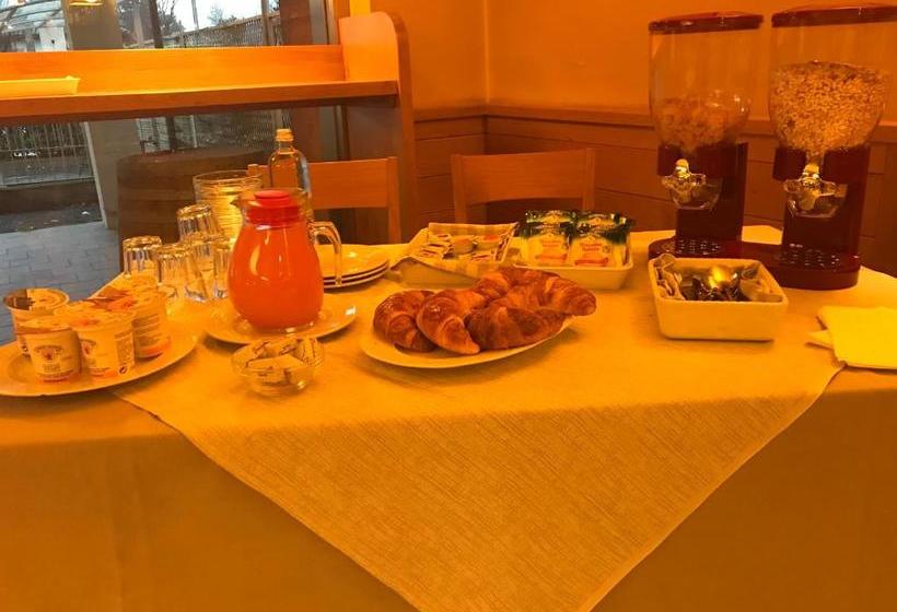 ホテル Borgonuovo