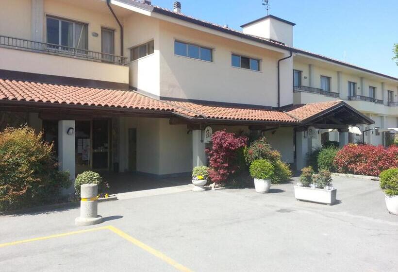 ホテル Borgonuovo