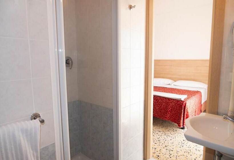 فندق Cormoran Riccione