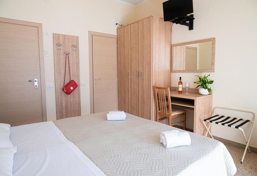 酒店 Cormoran Riccione