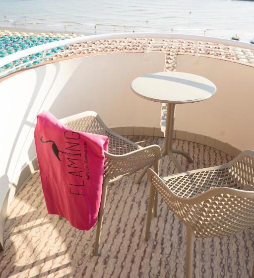 Отель Flamingo
