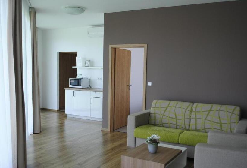 בית מלון כפרי Golf Jezera