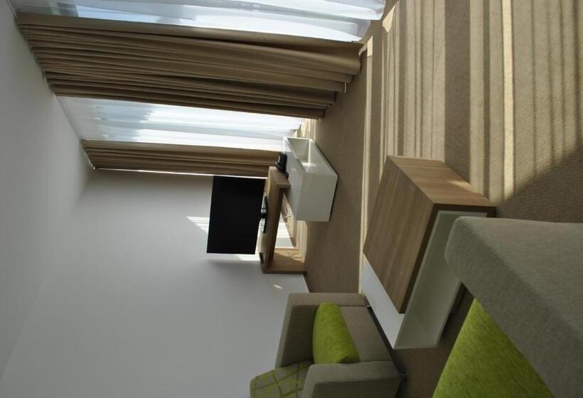 בית מלון כפרי Golf Jezera