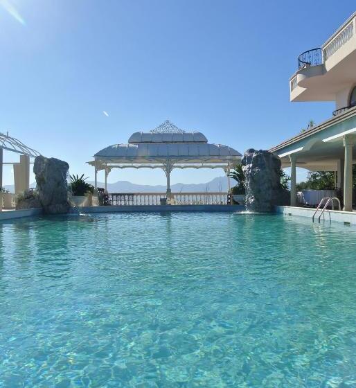 בית מלון כפרי La Baita Del Re Resort