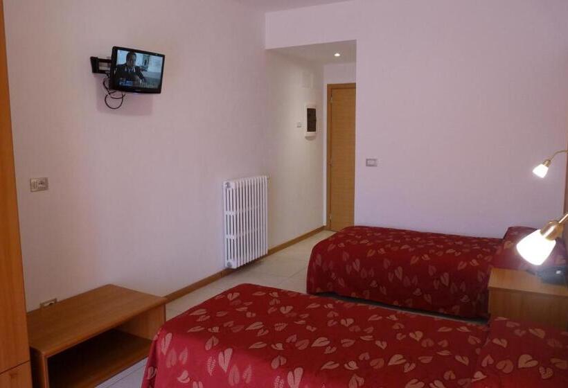 فندق Ristorante La Rosa