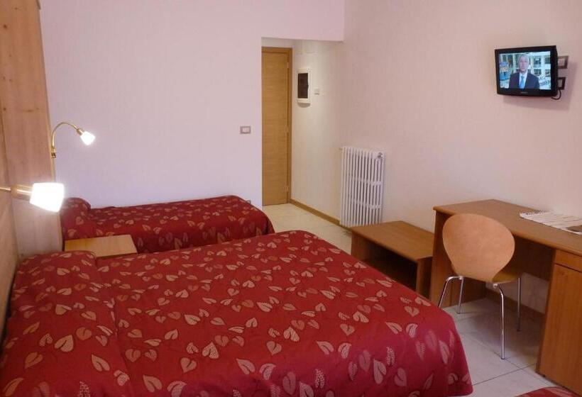 فندق Ristorante La Rosa