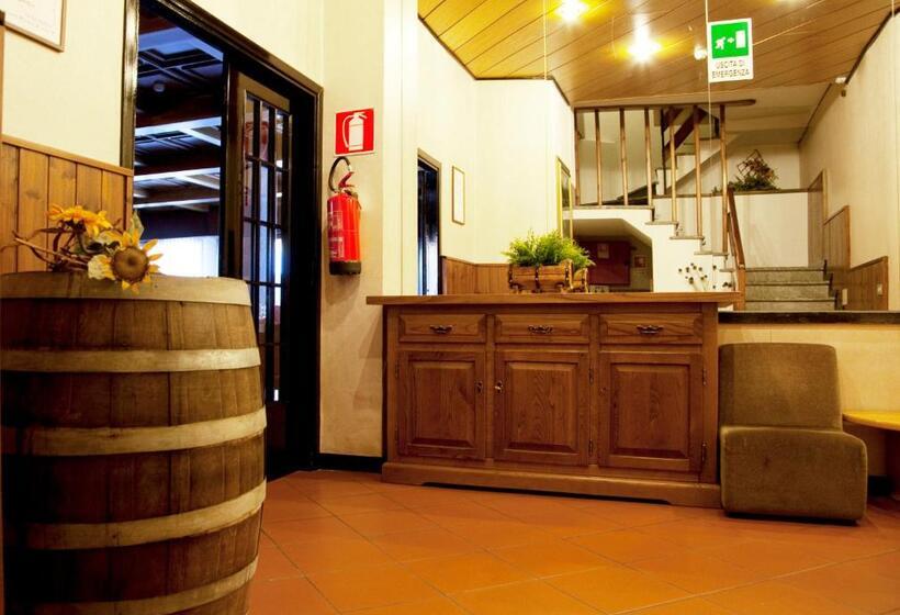 فندق Ristorante La Rosa