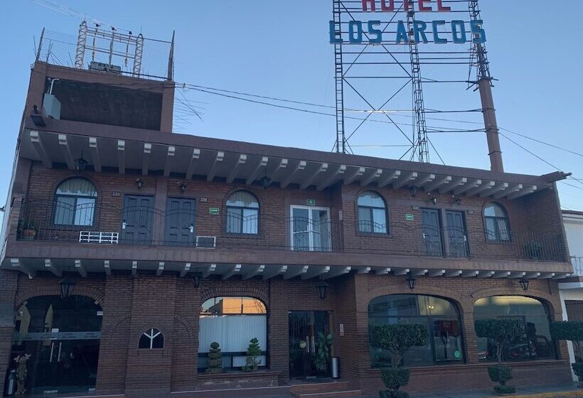 ホテル Los Arcos