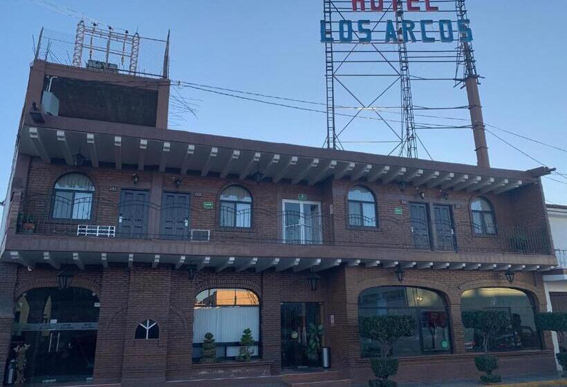 ホテル Los Arcos