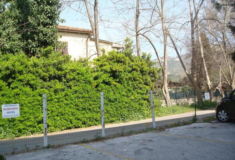 בית מלון כפרי Marnie