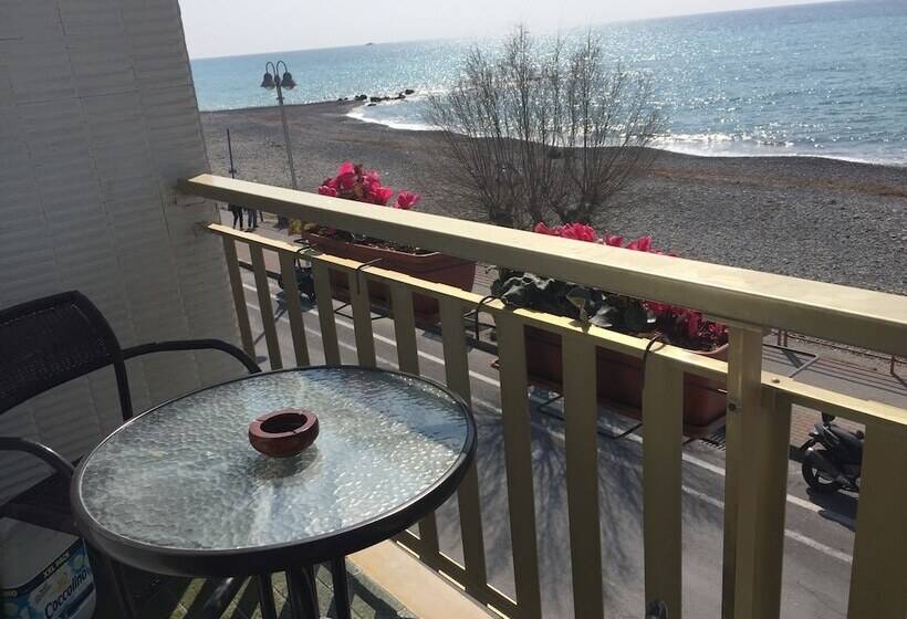 Отель Piccolo Paradiso