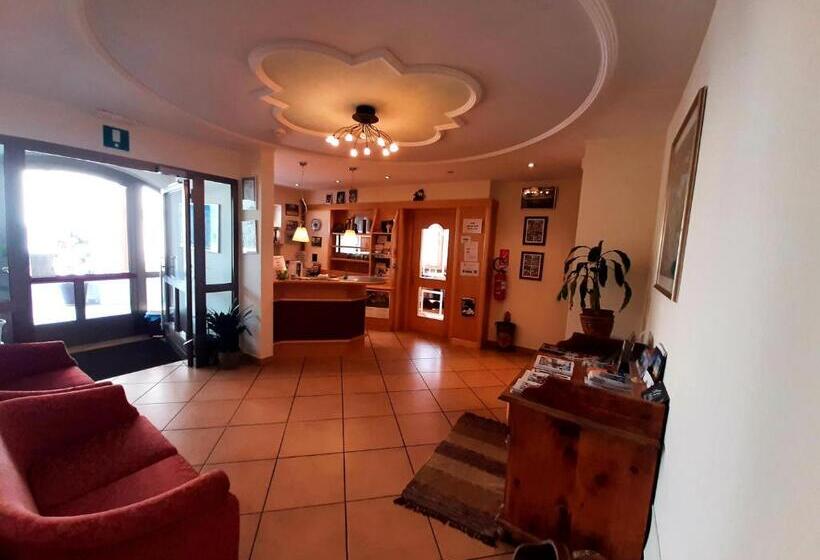 Отель Pörnbacher