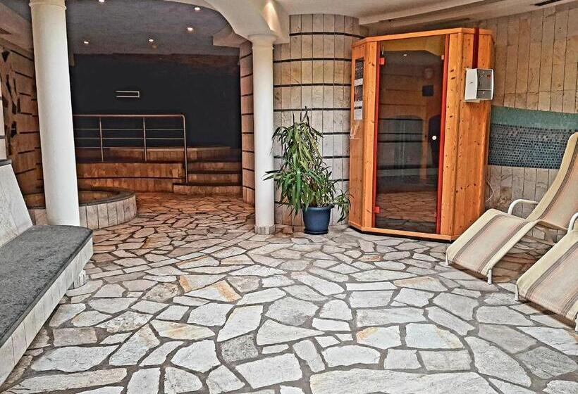 Отель Pörnbacher