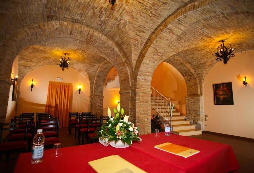 فندق Ristorante Al Duca