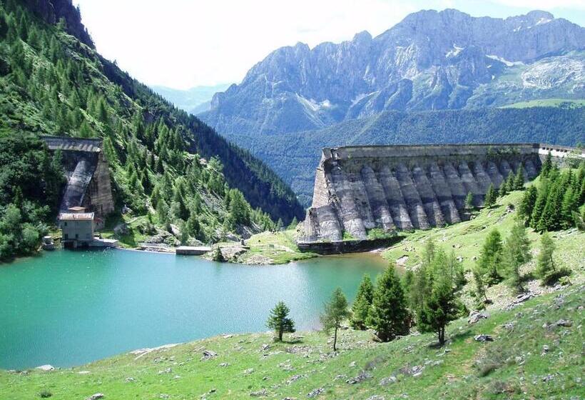 בית מלון כפרי Sangalli