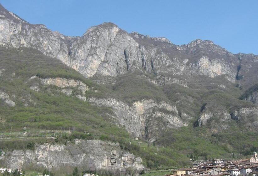 בית מלון כפרי Sangalli